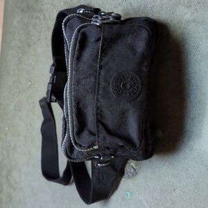 Kipling belt bag